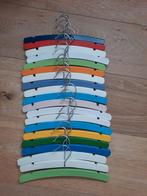 20 babykleding hangers, Ophalen, Zo goed als nieuw