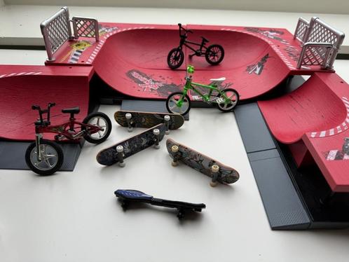 Fingerboard skatepark + stuntfiets set | Veel extra's!, Kinderen en Baby's, Speelgoed | Overig, Zo goed als nieuw, Jongen of Meisje