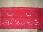 Geborduurde stof met kuikens perfecte staat. + Verkoop DMC, Ophalen of Verzenden, Zo goed als nieuw, Handborduren, Overige typen