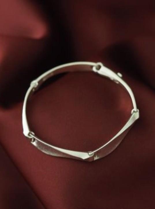 Lapponia Zoltan Popovits Zilveren Armband 1989, Sieraden, Tassen en Uiterlijk, Ringen, Zo goed als nieuw, Dame of Heer, 20 of groter