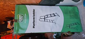 Zweembadtrap  beschikbaar voor biedingen