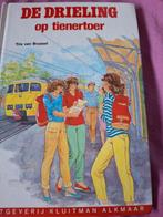 De Drieling op tienertoer - Trix van Brussel, Boeken, Ophalen of Verzenden, Gelezen, Trix van Brussel