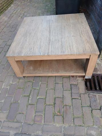 Salontafel beschikbaar voor biedingen