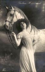 vrouw met paard, Verzamelen, Ansichtkaarten | Themakaarten, Gelopen, Voor 1920, Verzenden