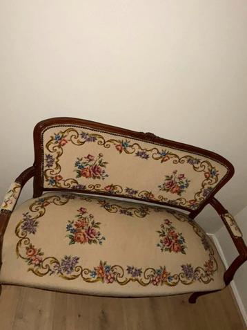 Antiek bankje met Bloemenmotief Brocante/ romantische stijl beschikbaar voor biedingen