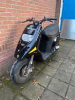 Piaggio typhoon ALLE KAPPEN ZITTEN ER INMIDDELS OP EN AAN, Fietsen en Brommers, Ophalen, Tweetakt, Maximaal 45 km/u, NRG