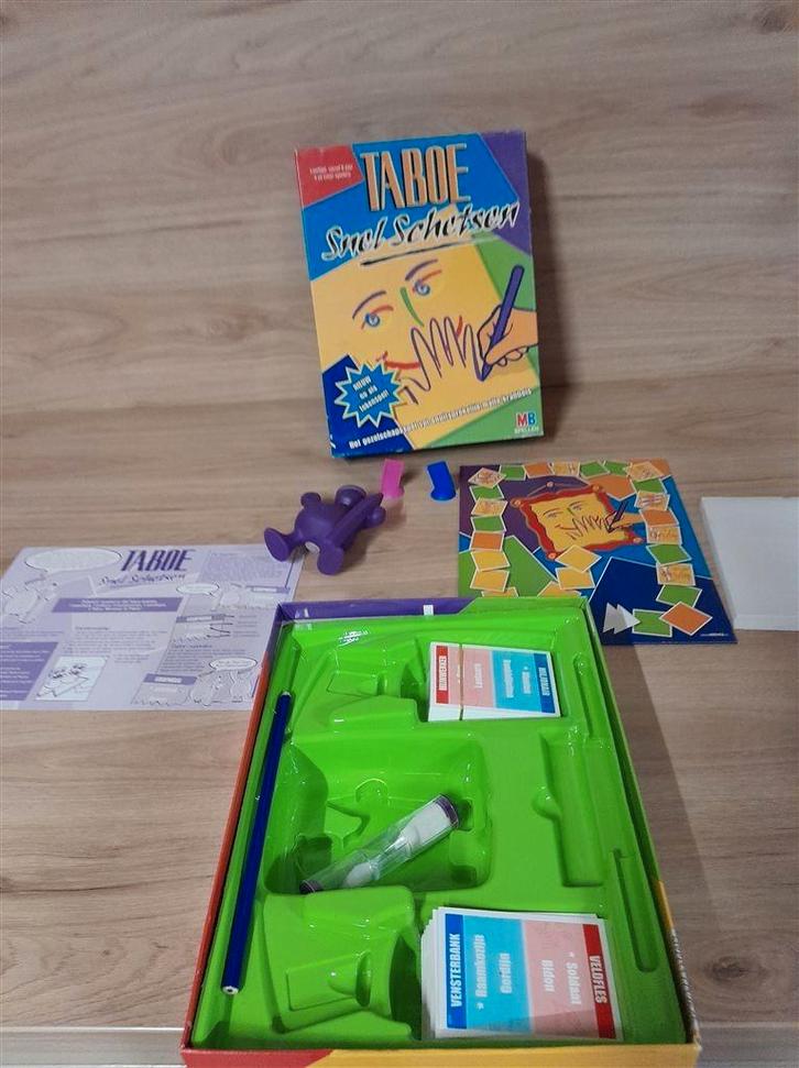 Taboe snel schetsen - s1746, Hobby en Vrije tijd, Gezelschapsspellen | Bordspellen, Zo goed als nieuw, Ophalen of Verzenden