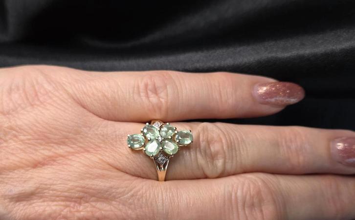 Gouden Vintage ring edelsteen aventurijn en diamant. 2026/44, Sieraden, Tassen en Uiterlijk, Ringen, Zo goed als nieuw, Dame of Heer