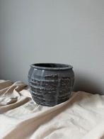 Vintage wabisabi ceramic bruin grijzig  rustic vaas d15cm, Tuin en Terras, Rond, Binnen, Ophalen of Verzenden, Zo goed als nieuw