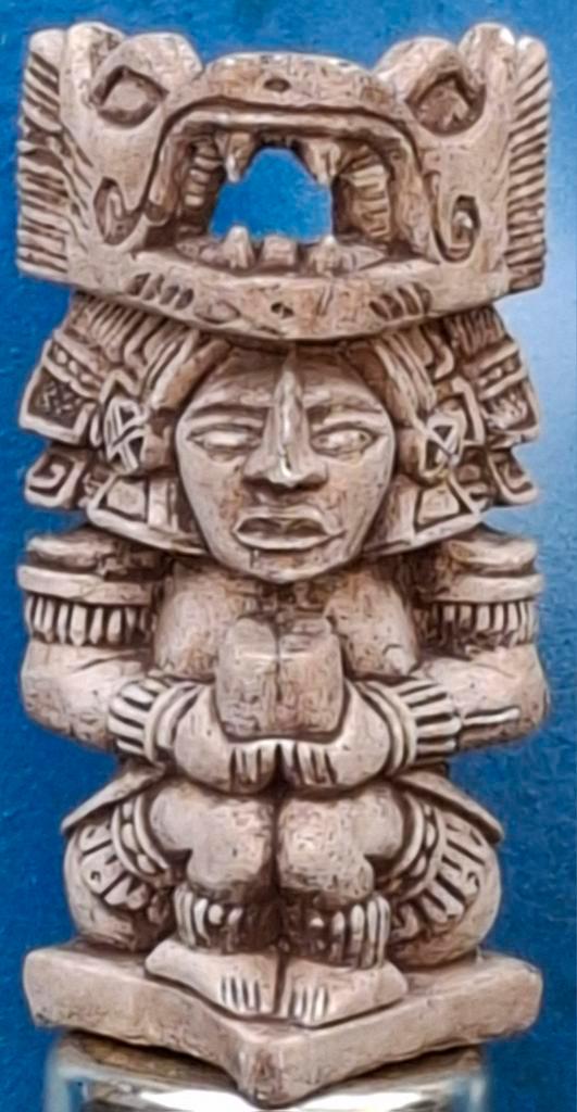 Azteken sculptuur. Oud.  Ouderdoms patina. 11.5 cm. Keramiek, Antiek en Kunst, Kunst | Niet-Westerse kunst, Ophalen