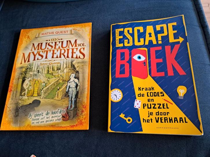 2 Escape Boeken: Museum Mysteries & Escape Boek, Boeken, Kinderboeken | Jeugd | onder 10 jaar, Zo goed als nieuw, Fictie algemeen