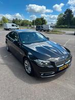 BMW 5-Serie 528I 180KW Sedan X-drive 2015 Bruin, Auto's, BMW, Automaat, 15 km/l, 101 €/maand, 4 cilinders