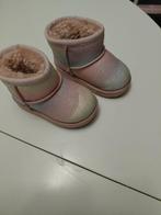 Leuke regenboog  nep uggs meisje maat 19, Ophalen, Gebruikt, Meisje, Schoentjes