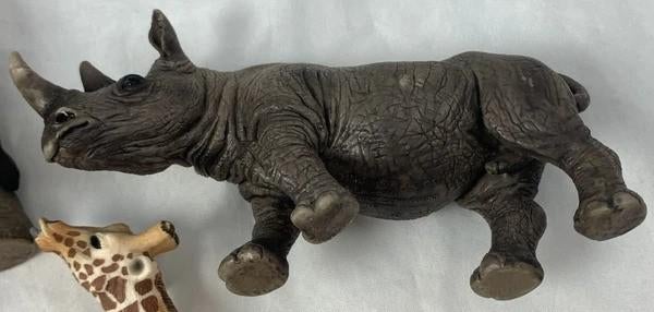 Schleich Dieren Set Olifant Giraffe Neushoorn Gorilla Beer, Verzamelen, Poppetjes en Figuurtjes, Coolsingel 104, 3011 AG Rotterdam, Netherlands