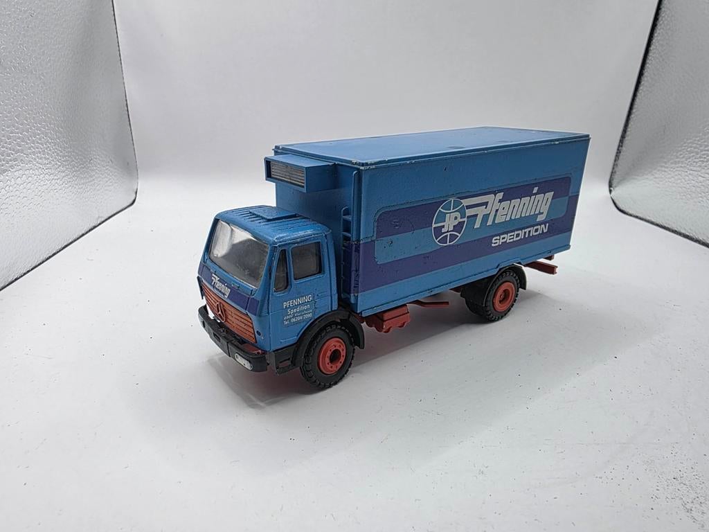 Mercedes bakwagen, Hobby en Vrije tijd, Modelauto's | 1:50, Ophalen of Verzenden, Bus of Vrachtwagen, Conrad