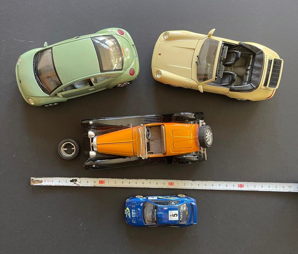 MODELAUTOTO’S EN N KLEINE SUBARU, Ophalen of Verzenden, Zo goed als nieuw, Auto's