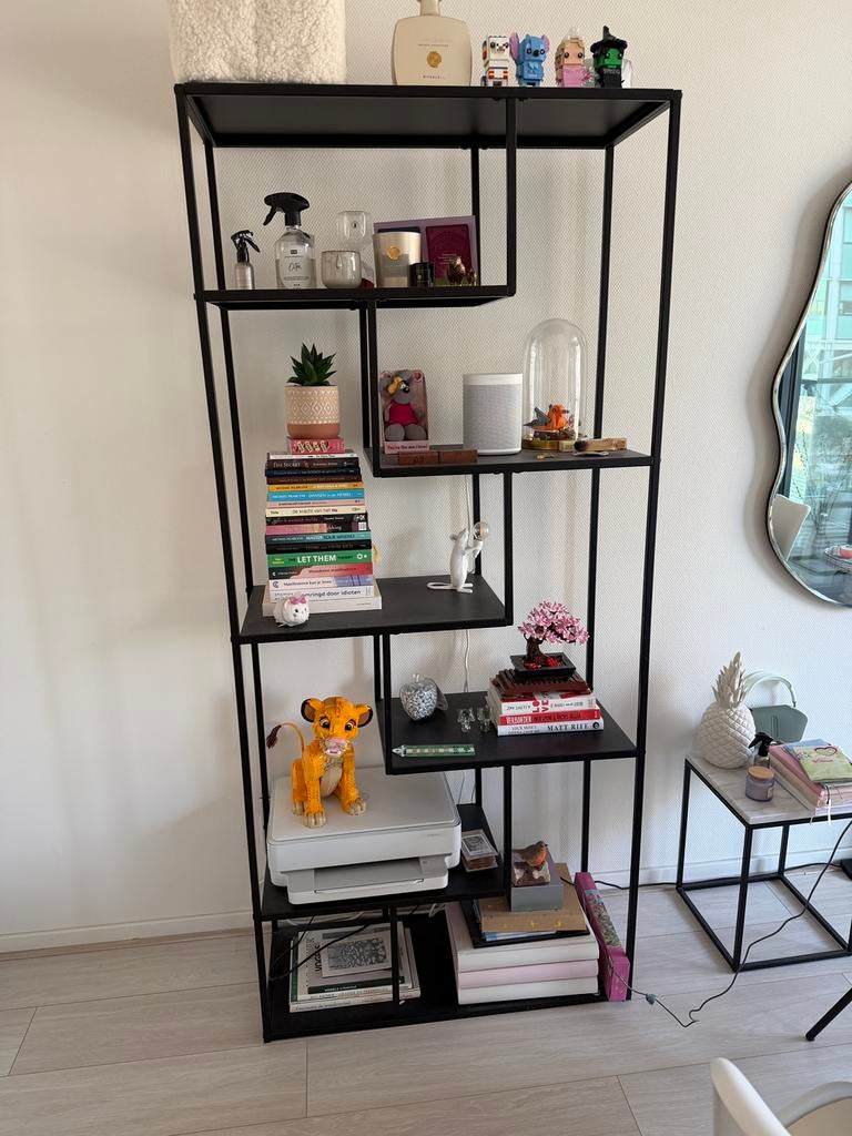 Zwarte industriele kast - Karwei, Huis en Inrichting, Kasten | Buffetkasten, Ophalen, 50 tot 100 cm, Zo goed als nieuw, 150 tot 200 cm