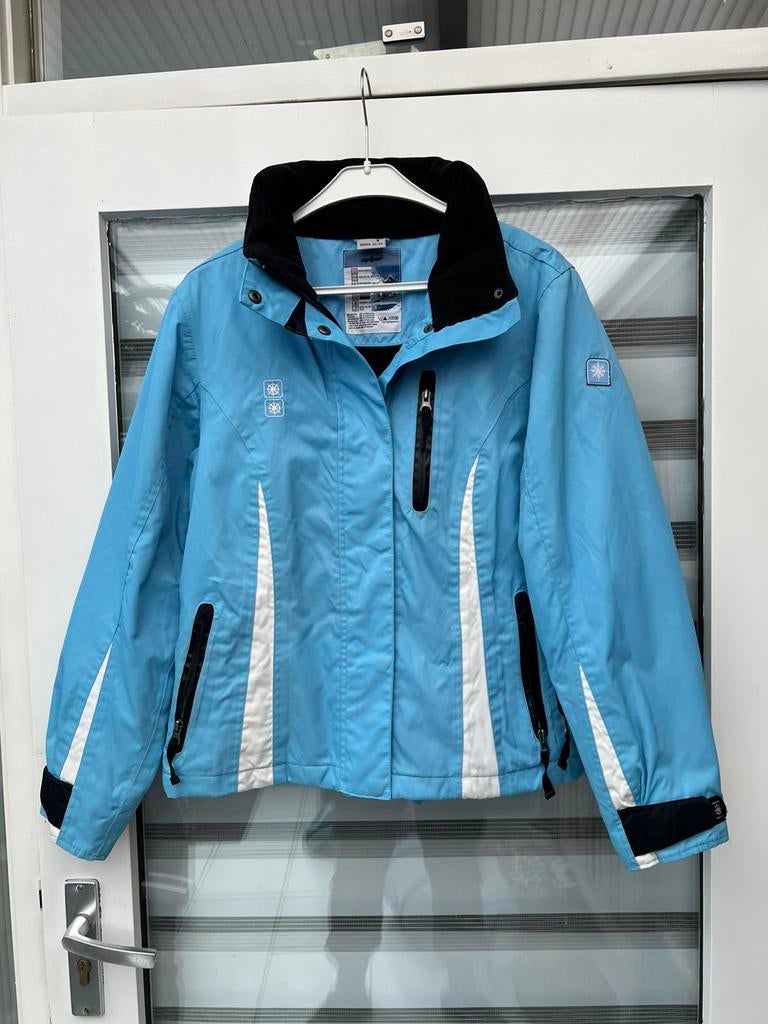 Koopje ! Waterdichte skijas met muts (S). 1x gedragen !, Kleding | Dames, Ophalen of Verzenden, Zo goed als nieuw, Maat 36 (S)