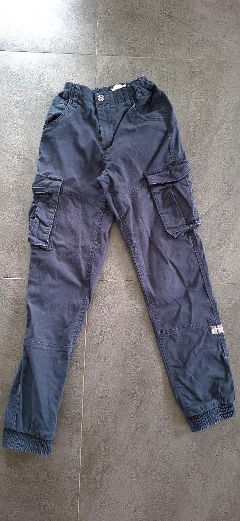 Blauwe broek maat 140. Name It kinderkleding. Chino jongen., Kinderen en Baby's, Kinderkleding | Maat 140, Broek, Ophalen of Verzenden