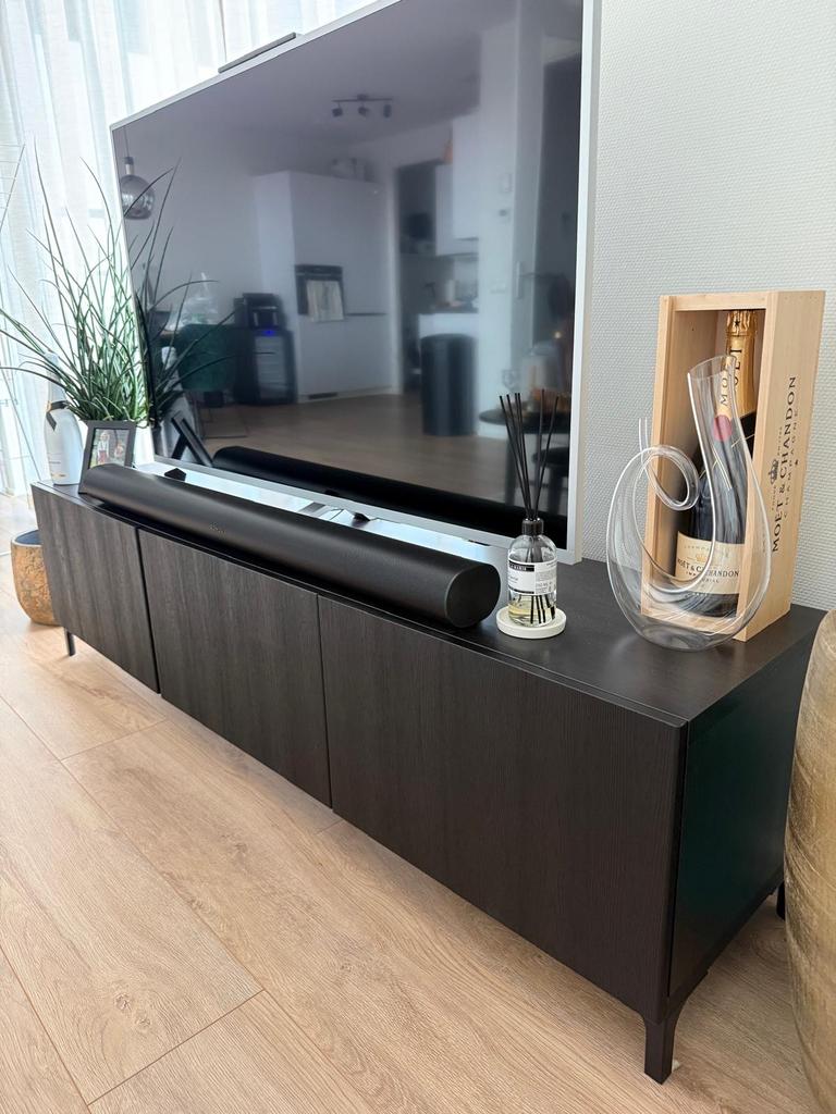 Zwart IKEA TV-meubel, Ophalen, 150 tot 200 cm, Zo goed als nieuw, Minder dan 100 cm