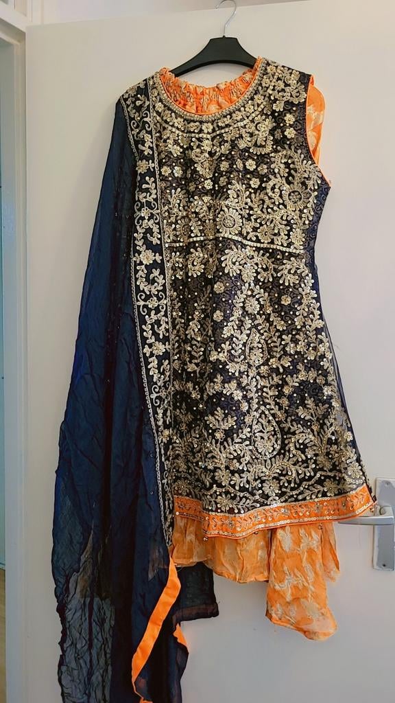 Indiase jurk met broek en sjaal, Ophalen of Verzenden