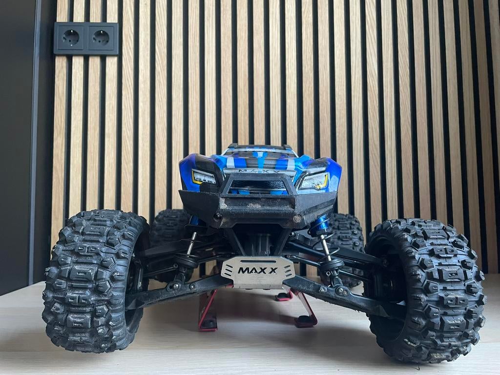Traxxas Maxx v2 met hobbywing 2500kv motor, Elektro, Auto offroad, Ophalen of Verzenden, Zo goed als nieuw