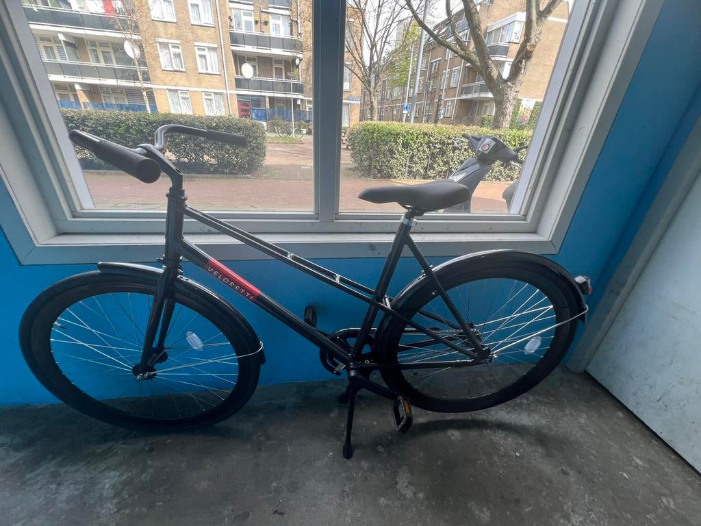 Veloretti Stadsfiets zwart- gloednieuw, 56 cm of meer, Zo goed als nieuw, Ophalen, Overige merken
