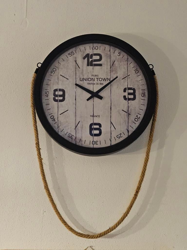 Leuke klok, Ophalen of Verzenden, Zo goed als nieuw, Wandklok