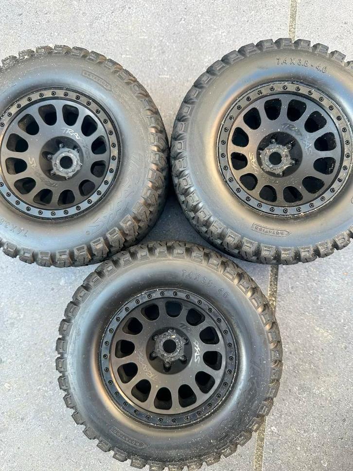 Traxxas XRT banden 3 stuks, Hobby en Vrije tijd, Modelbouw | Auto's en Voertuigen, Gebruikt, Overige typen, Groter dan 1:32, Overige merken