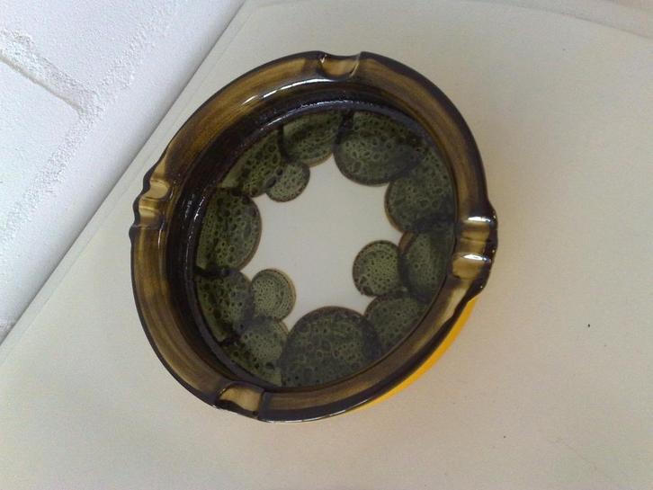 Asbak Sylt Germany groot rond gemerkt cafe asbak jaren 70, Verzamelen, Retro, Huis en Inrichting, Ophalen