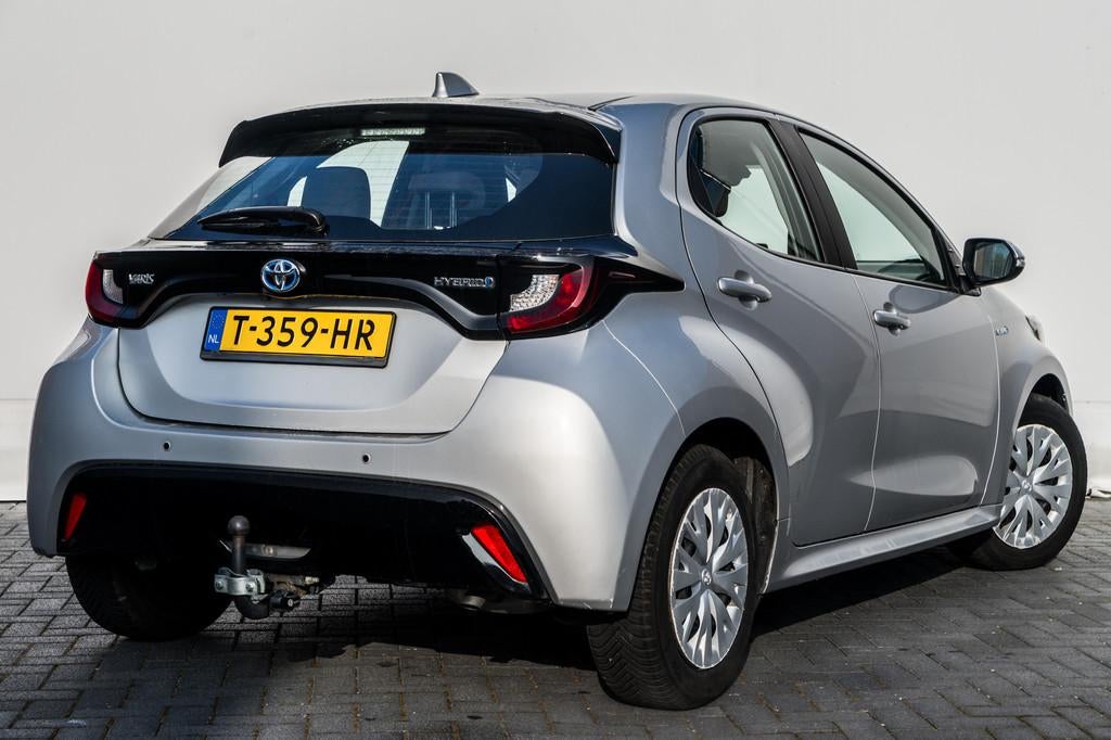 Toyota Yaris 1.5 Hybrid Active Automaat | 66.000 KM, Camera, Gebruikt, Met garantie (alle), 49 €/maand, 1490 cc