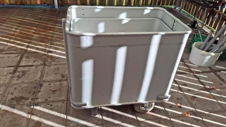 Aluminium veerbodemwagen - ALVI, Huis en Inrichting, Stoelen, Ophalen