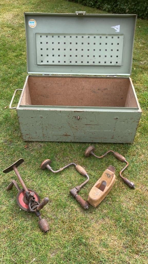 Ijzeren gereedschapskist met inhoud., Ophalen, Gevuld, Gebruikt