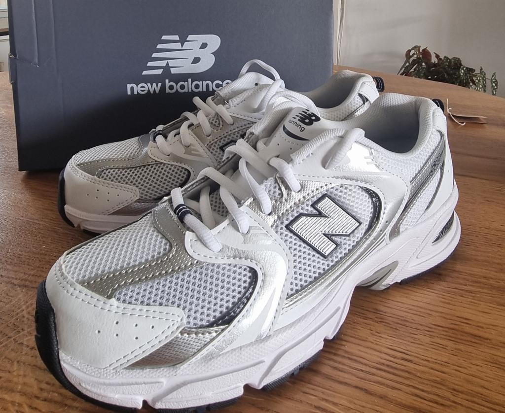 Nieuw! Nike new balance 530 sneakers maat 40, Kleding | Dames, Schoenen, Wit, Nike, Nieuw, Ophalen of Verzenden