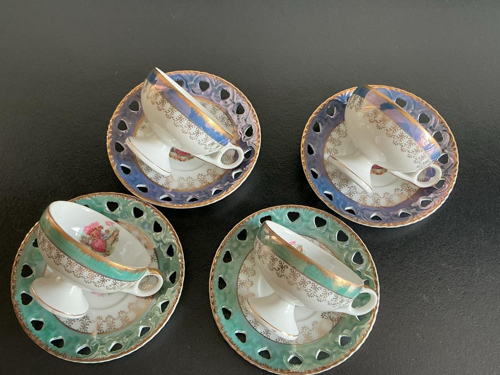 4 Antieke Kop en Schotels 'Versailles'Opengewerkte schotels, Ophalen of Verzenden