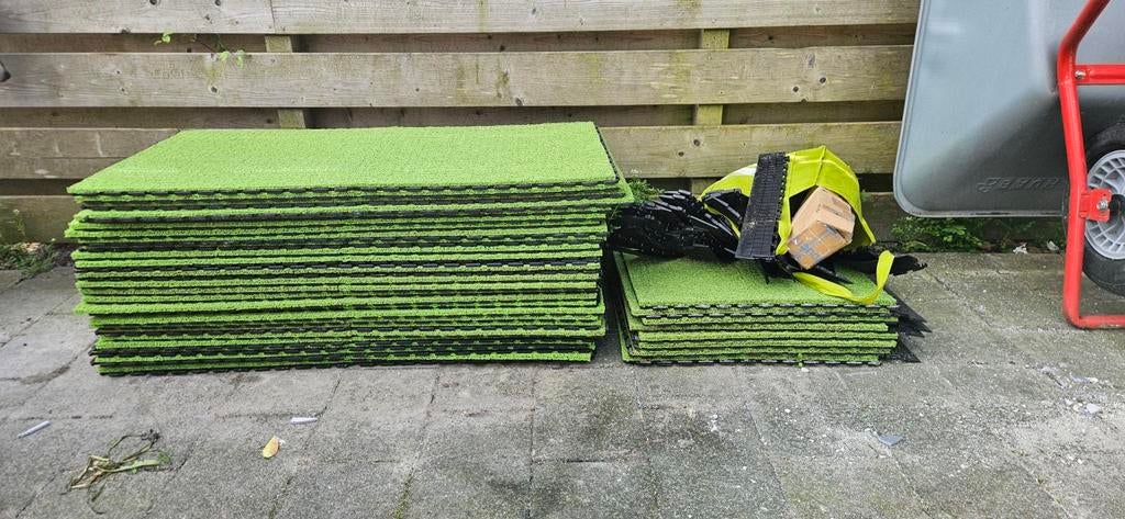 Rubberen grastegels., Ophalen, Minder dan 10 m²