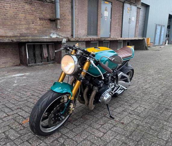 Honda CB900 bol dor Caferacer (belastingvrij), Motoren, Motoren | Honda, Particulier, Naked bike, meer dan 35 kW, 4 cilinders