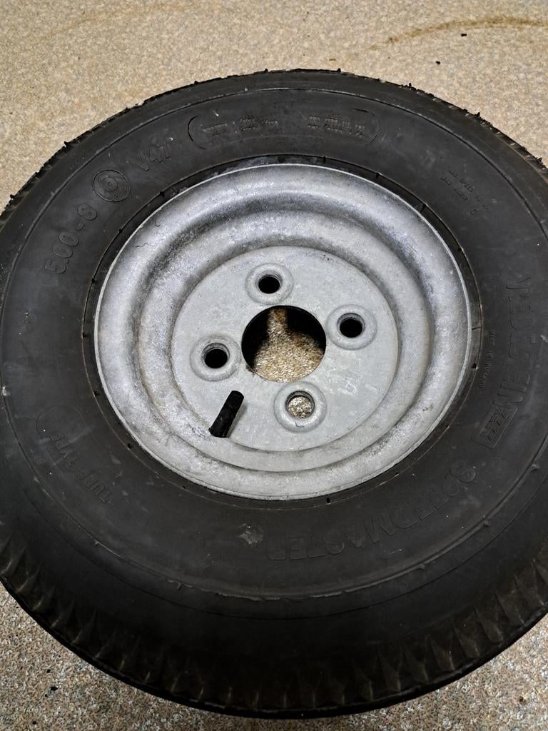 Aanhangwagen wiel. Met band.  5.00 x8 inch., Ophalen of Verzenden, Zo goed als nieuw