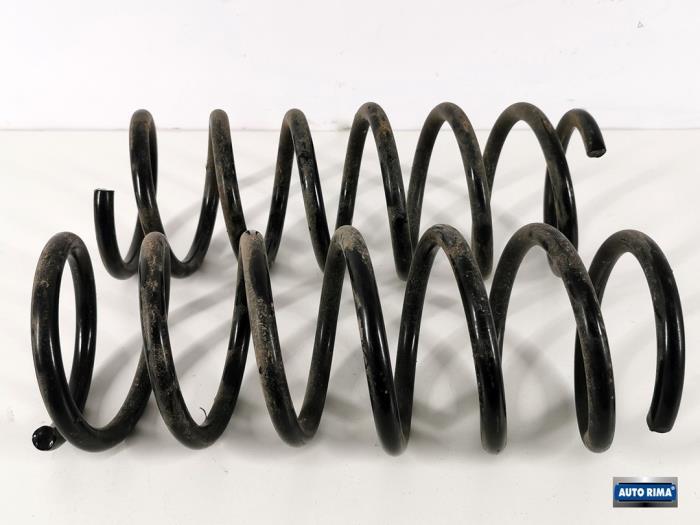 Schroefveer achter van een Volvo XC70, Gebruikt, -, -, Ophalen of Verzenden