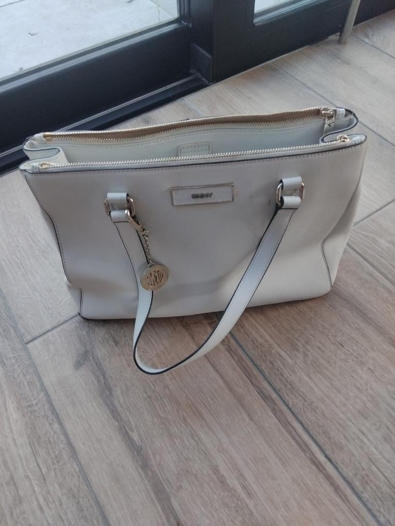 Dkny handtas wit prijs €60, Sieraden, Tassen en Uiterlijk, Tassen | Damestassen, Ophalen of Verzenden, Wit, Handtas