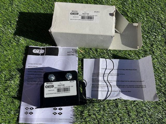 Accu scheidings- laadregeling- relais voor 2 accu's 12V 150A, Watersport en Boten, Bootonderdelen, Nieuw, Motor en Techniek, Zeilboot of Motorboot