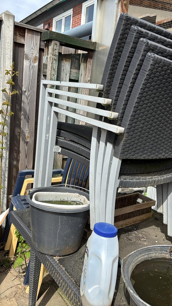 Tuinset met tafel en stoelen, Tuin en Terras, Tuinsets en Loungesets, Ophalen, 4 zitplaatsen, Kunststof, Gebruikt