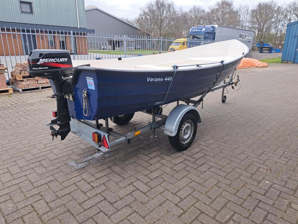 Visboot Tourboot Verano 440 met Mercury 5pk, Watersport en Boten, Ophalen, Tot 10 pk, Zo goed als nieuw, 3 tot 6 meter