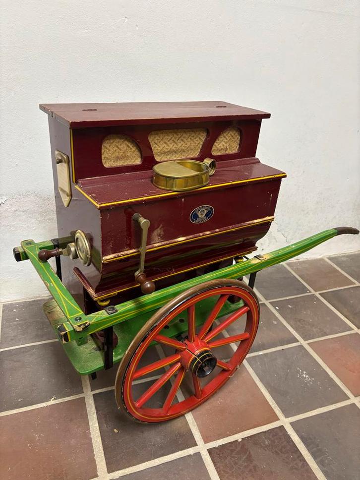 Antieke Draaiorgel op Kar - Decoratief Muziekinstrument, Muziek en Instrumenten, Draaiorgels, Gebruikt, Ophalen