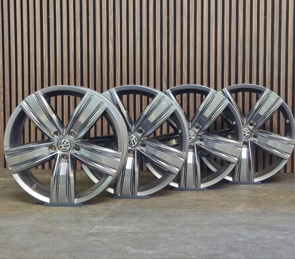 ZGAN 19" Orig Volkswagen Caddy Golf Passat Tiguan velgen, Auto-onderdelen, Banden en Velgen, Gebruikt, Velg(en), Ophalen of Verzenden