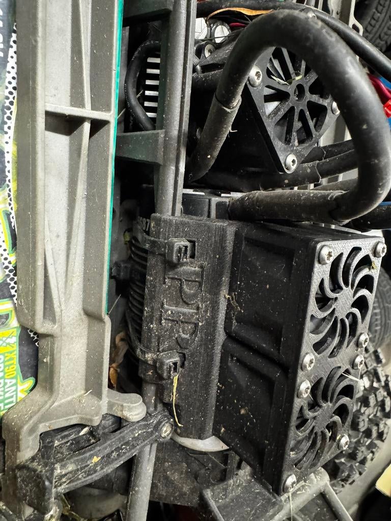 Traxxas xmaxx en maxx v2, Hobby en Vrije tijd, Gebruikt, Auto offroad, RTR (Ready to Run), Overige schalen