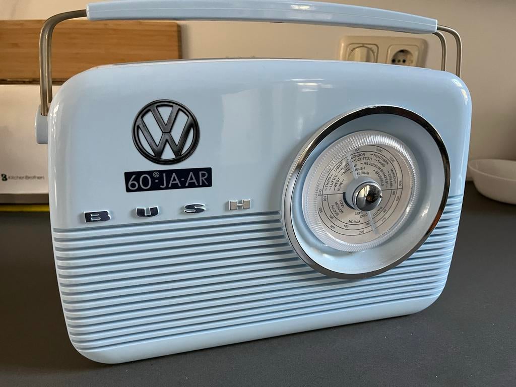 Volkswagen Bush 60 Jaar Radio - Lichtblauw Retro Stijl, Audio, Tv en Foto, Radio's, Ophalen, Zo goed als nieuw, Radio