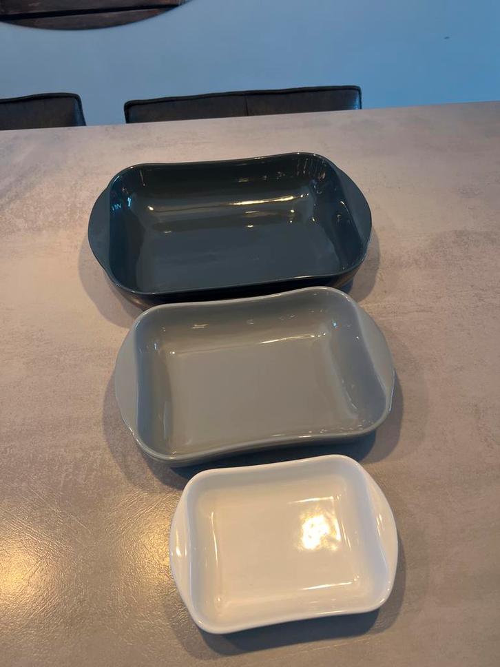 Set van 3 VIVO Villeroy & Boch ovenschalen, Huis en Inrichting, Keuken | Servies, Gebruikt, Schaal of Schalen, Effen, Keramiek