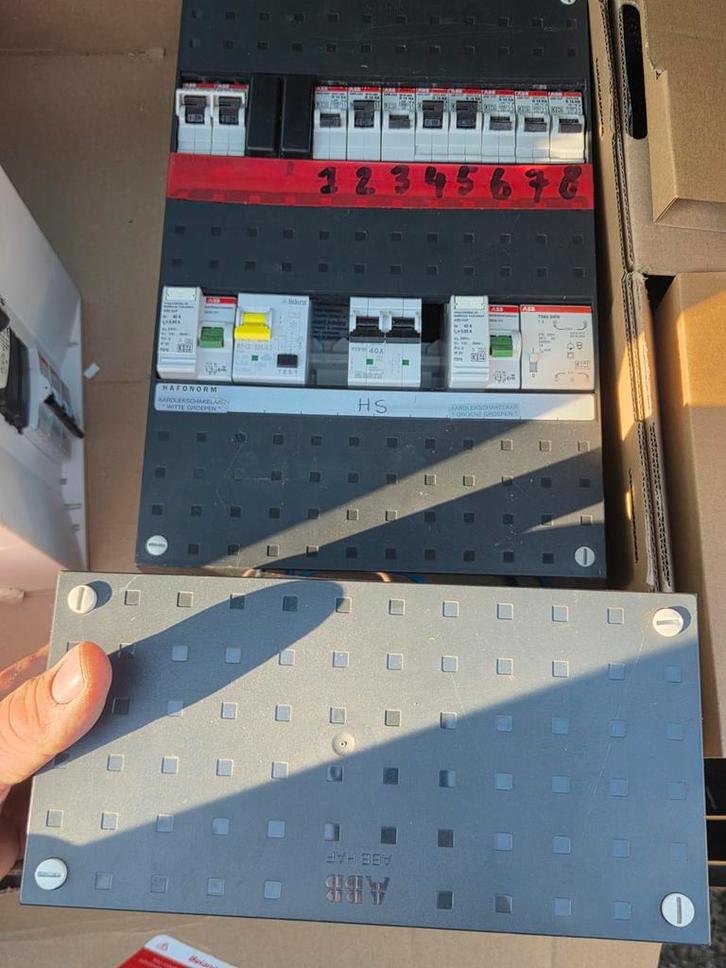 Complete Groepenkast met Zekeringen en Aardlekschakelaars, Doe-het-zelf en Verbouw, Elektra en Kabels, Ophalen of Verzenden