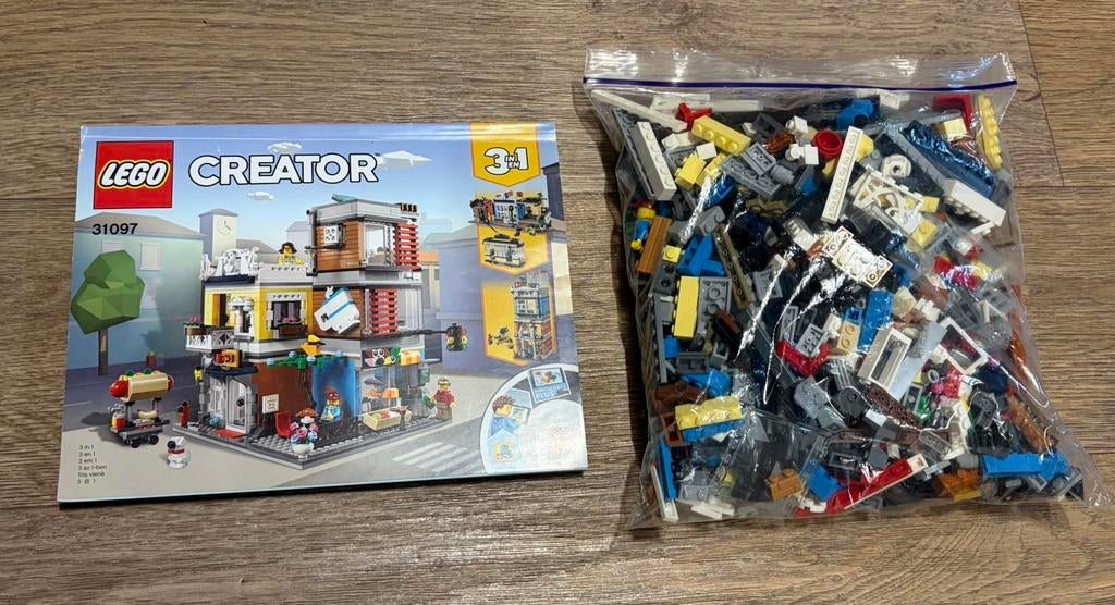 Lego Creator set 31097 Woonhuis, dierenwinkel en cafe, Kinderen en Baby's, Speelgoed | Duplo en Lego, Lego, Compleet, Ophalen of Verzenden